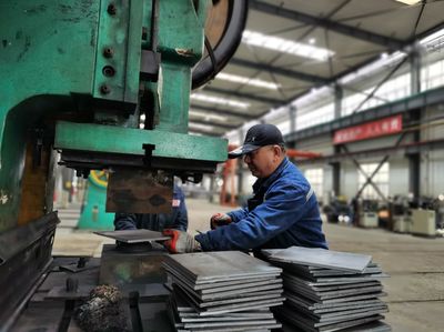 装备“芯”未来 跑出“加速度” --看六盘水高新区先进装备制造产业园高质量发展